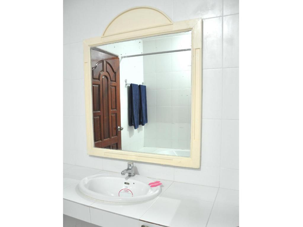 Highfive Guest House Pattaya Ruang foto